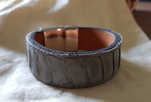 straussenprodukte-armband-straussenleder